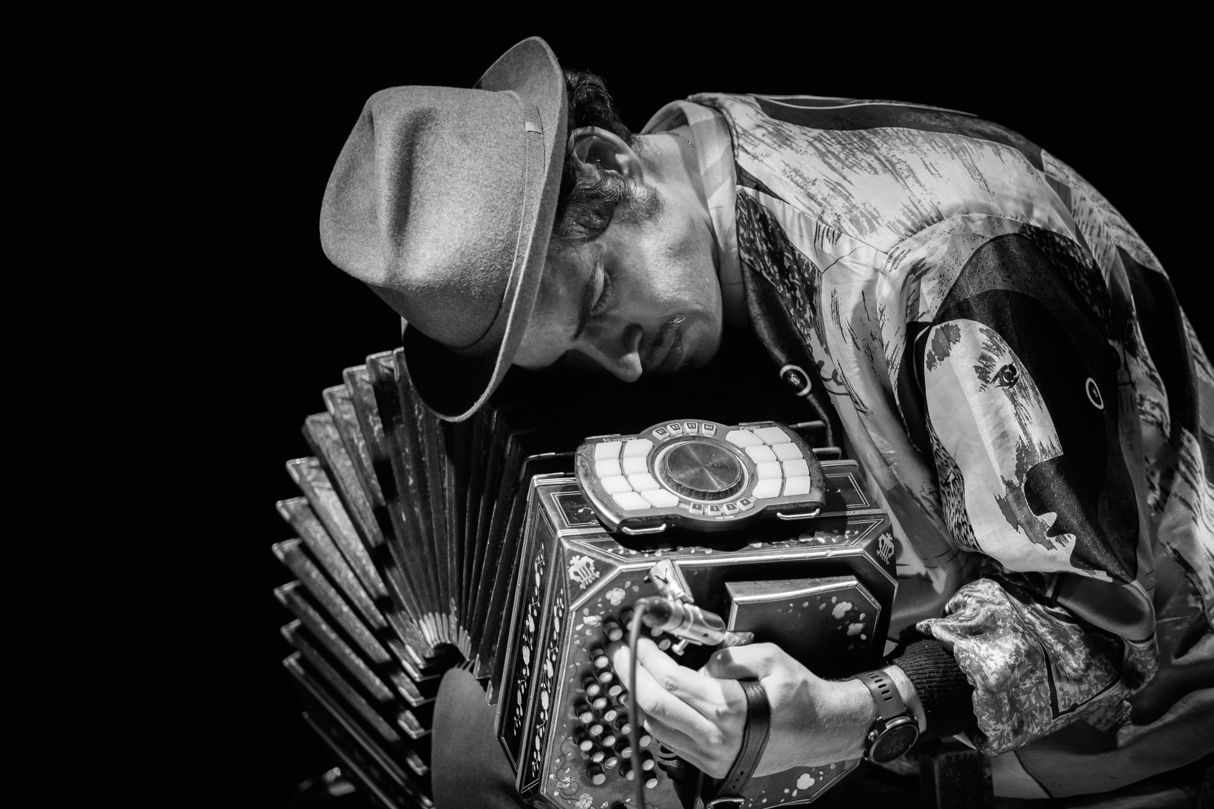Mariano Godoy tocando el bandoneón